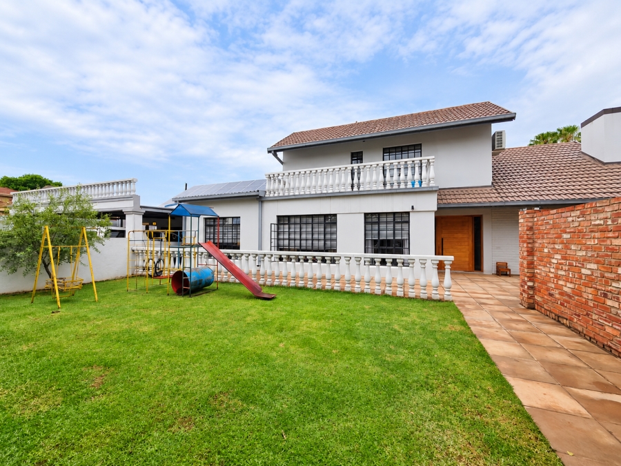 4 Bedroom Property for Sale in Van Der Hoff Park North West